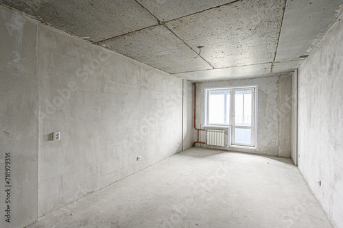 Wallpaper Mural rough repairs for self-finishing. interior decoration, bare walls of the room, stage of construction. interior apartment room Torontodigital.ca