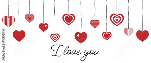 I love you - Schriftzug in englischer Sprache - Ich liebe dich. Liebesbotschaft mit hängenden Herzen.