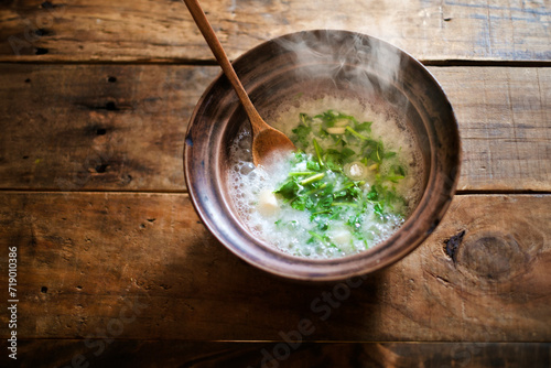 七草粥を食べる photo