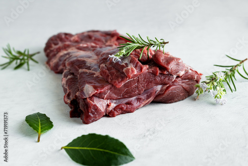 The neck part of the reindeer carcass. Rosemary, bay leaf.
