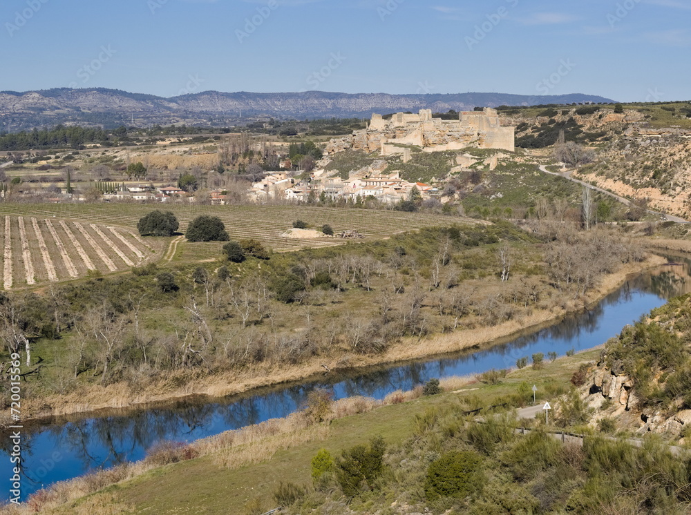 view of the town of zorita de los canes