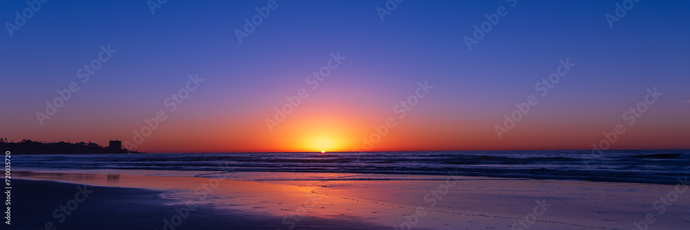 Sunset at Scripps beach in La Jolla, San Diego, California, United States Sunset at Scripps beach in La Jolla, San Diego, California, United States