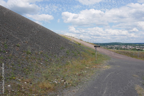 Weg auf der Bergehalde Ensdorf im Saarland photo