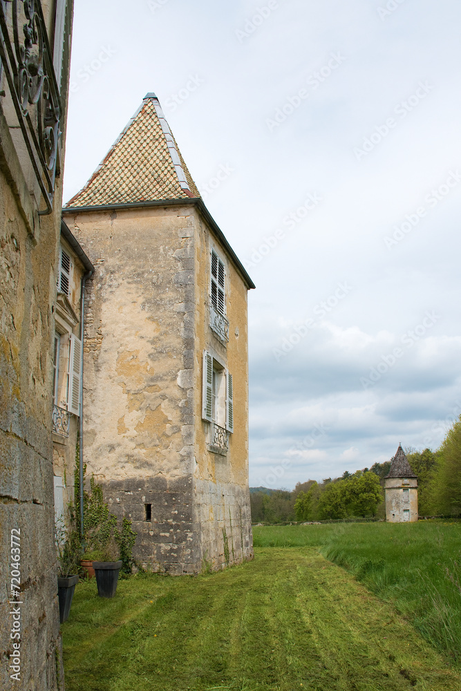 Château-de-Morteau bei Cirey-lès-Mareilles, historisches Monument in Frankreich