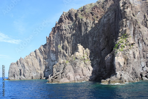 Fototapeta Naklejka Na Ścianę i Meble -  turquoise lagoon close to sicily and stone cliff