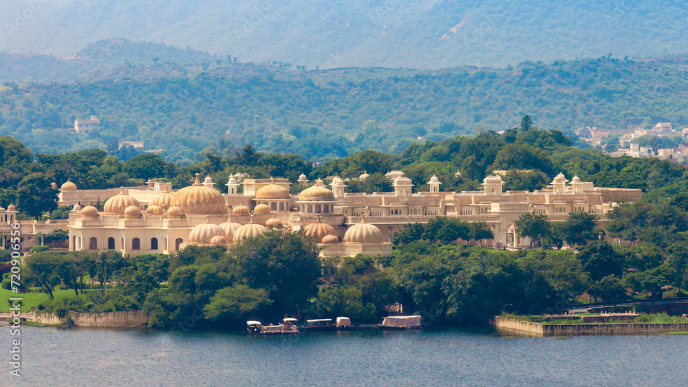 Udaipur : City of Lakes | WanderingAkshat