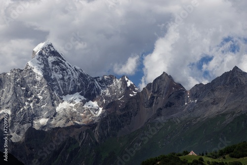 Yaomei Peak,Four Girls Mountain photo