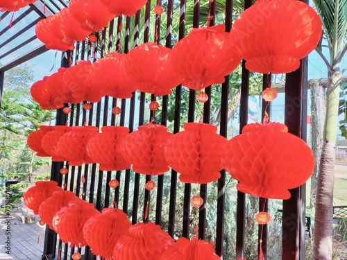 red and white hearts