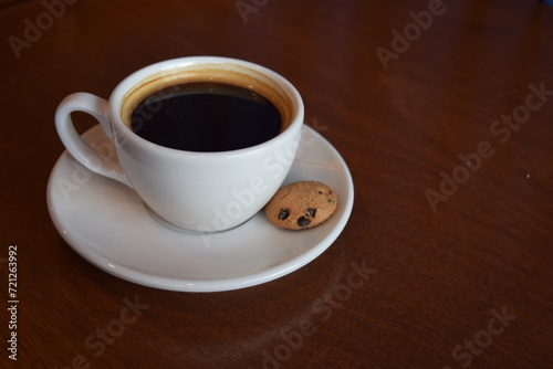Fototapeta Naklejka Na Ścianę i Meble -  블랙커피와 쿠키_Black Coffee and Cookies