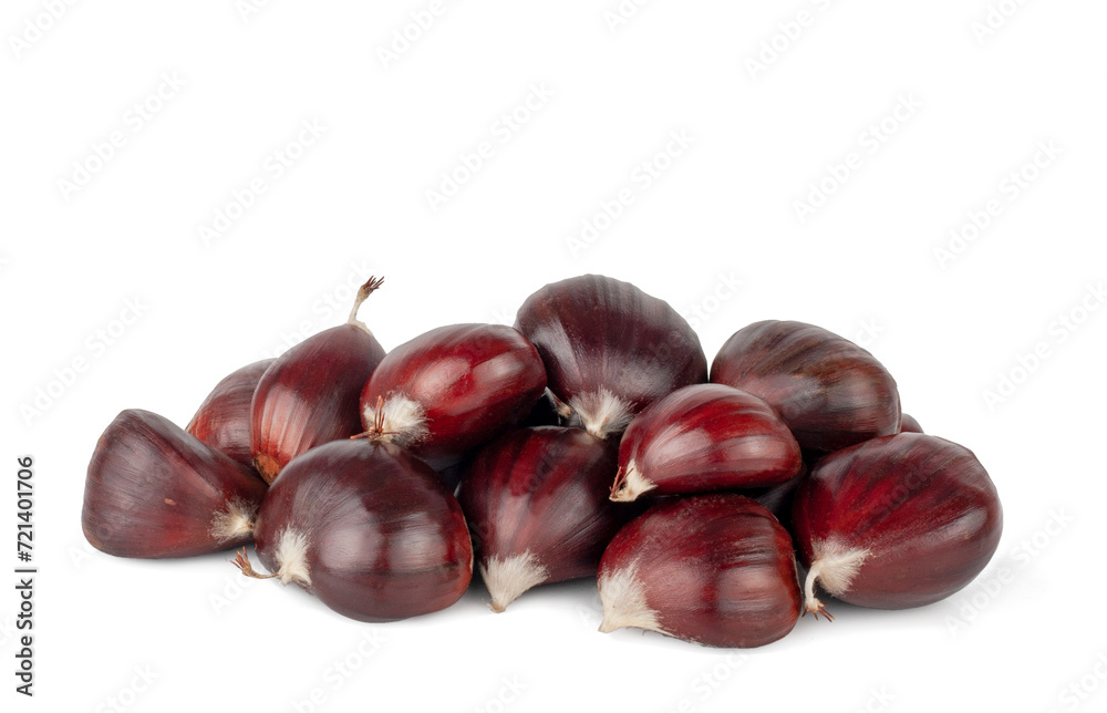 ?hestnuts isolated on a white background ?hestnuts isolated on a white background
