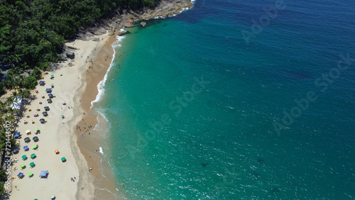 Vista aérea Praia da Sununga em Ubatuba Brasil © Cleber