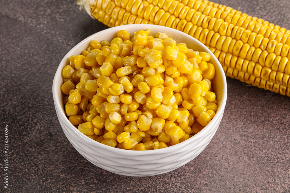 Marinated corn in the bowl
