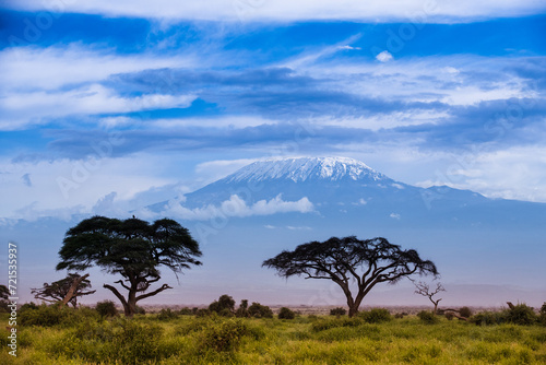 Kilimandżaro w świetle zachodzącego słońca