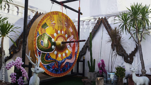 Obraz na plátně A big gong in a Buddhist temple