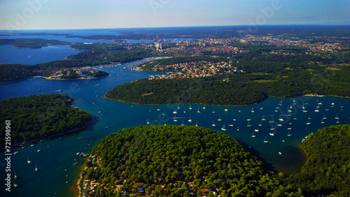 Fototapeta Naklejka Na Ścianę i Meble -  drone shot of Adriatic sea beach on Island in Croatia