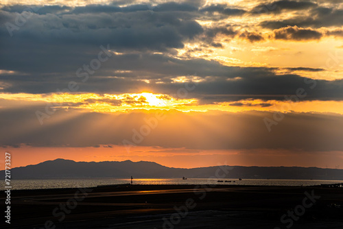 sunset over the sea © 裕隆 片淵