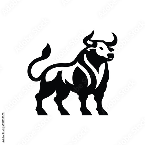 illustration of a bull logo vector © Creativeadi
