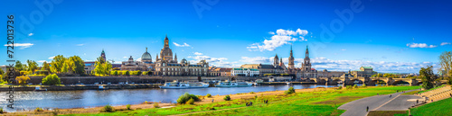 Obraz na płótnie Elbpromenade in Dresden - Deutschland w salonie