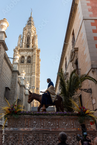 Venerable, Real e Ilustre Hermandad de Nuestra Madre María Inmaculada en su Mayor Angustia y Piedad y Cristo Rey en su entrada triunfal en Jerusalén de Toledo photo