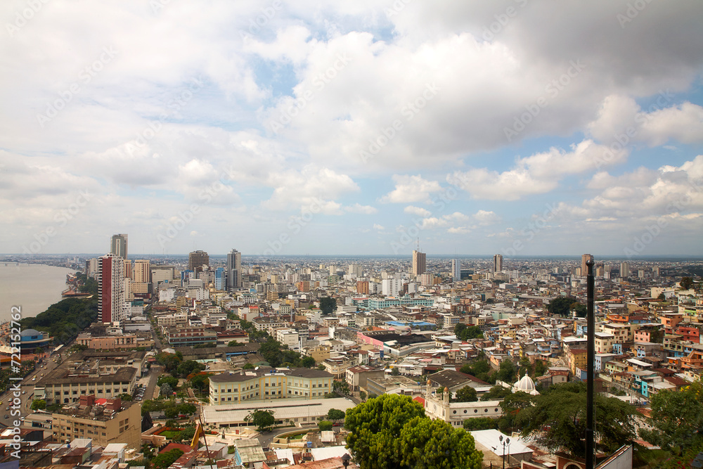 Naklejka premium Reise durch Südamerika. Guayaquil, Künstlerviertel Las Peñas & der „Cerro de Santa Ana“. Faro Las Peñas Aussichtspunkt.