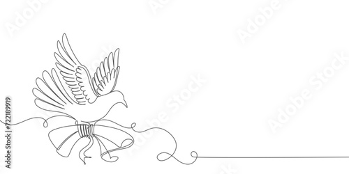 Photos One Line art vector of the bird holding envelope.