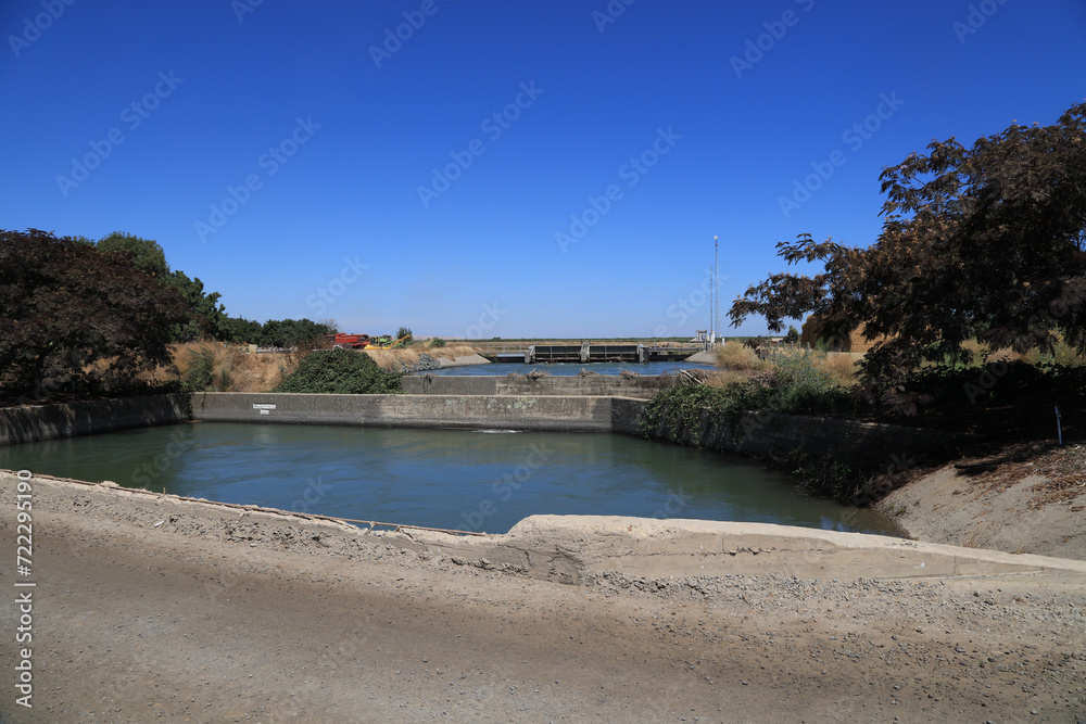 Pumping station of the Williams Canal near the proposed location of the New Sites Reservoir. Pumping station of the Williams Canal near the proposed location of the New Sites Reservoir.
