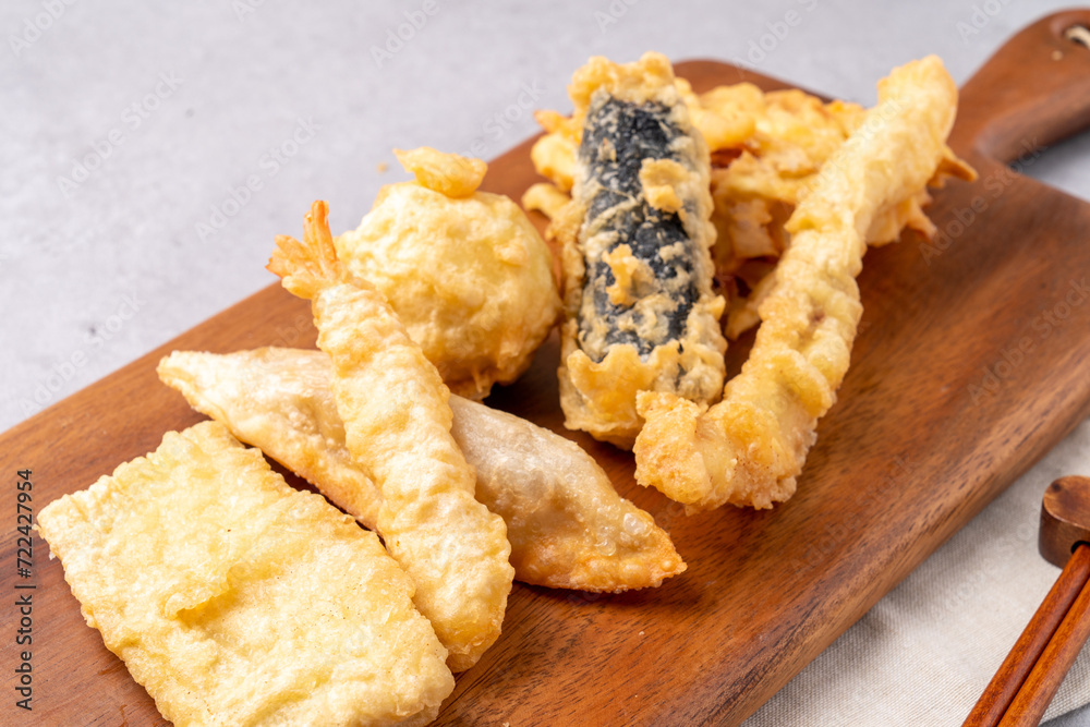 flour based food, Tteokbokki, fried food, deep-fried laver roll, deep-fried squid, sundae, fish cake, fish cake, snack