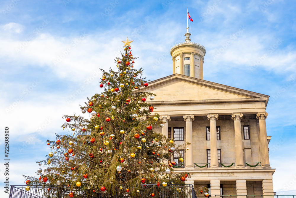 Scenic view of Tennessee State Capitol building at fall
