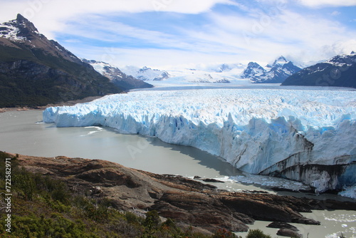 Perito Moreno Glacier, a natural wonder of Argentina © Pancho Casagrande