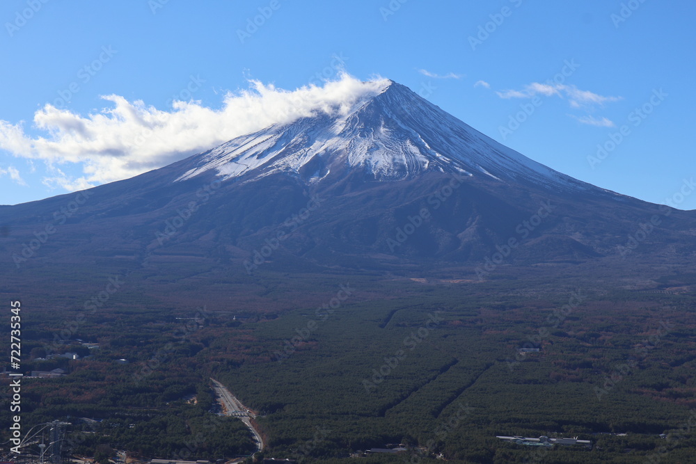 December 1, 2023: Viewing Mount Fuji at Lake Kawaguchi, Japan