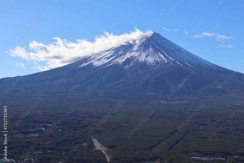 December 1, 2023: Viewing Mount Fuji at Lake Kawaguchi, Japan December 1, 2023: Viewing Mount Fuji at Lake Kawaguchi, Japan