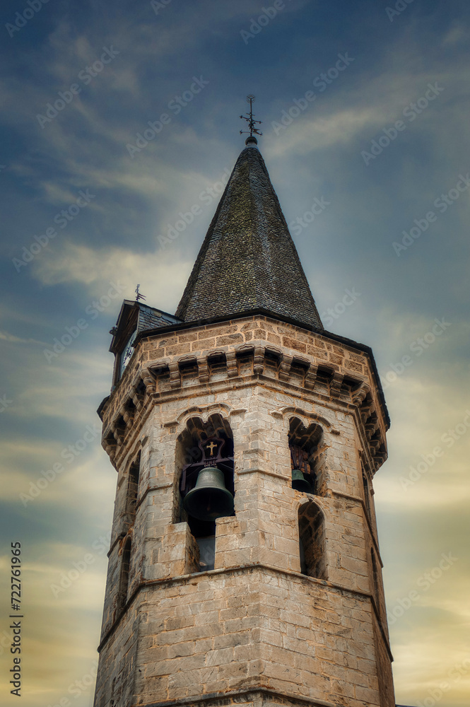 Fototapeta premium Viella is the capital of the Aran Valley and the head of the municipality of Viella and Medio Arán, in the province of Lérida. located at 974 m high. Spain