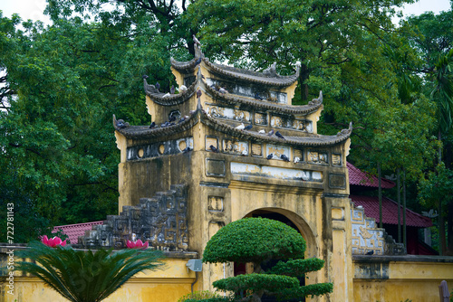 Vietnam has numerous ancient historical sites, but there are only a few within Hanoi city. Remnants of the historical sites established by the Ly Dynasty nearly 1000 years ago in Hanoi