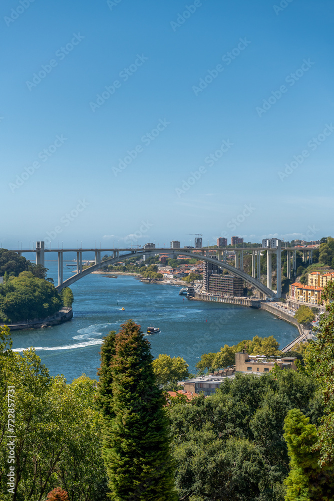 Fototapeta premium Słynny most w Porto, symbol miasta