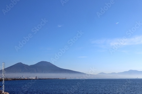 Obraz na płótnie Napoli - Scorcio del Vesuvio dalla scogliera del Molosiglio w salonie