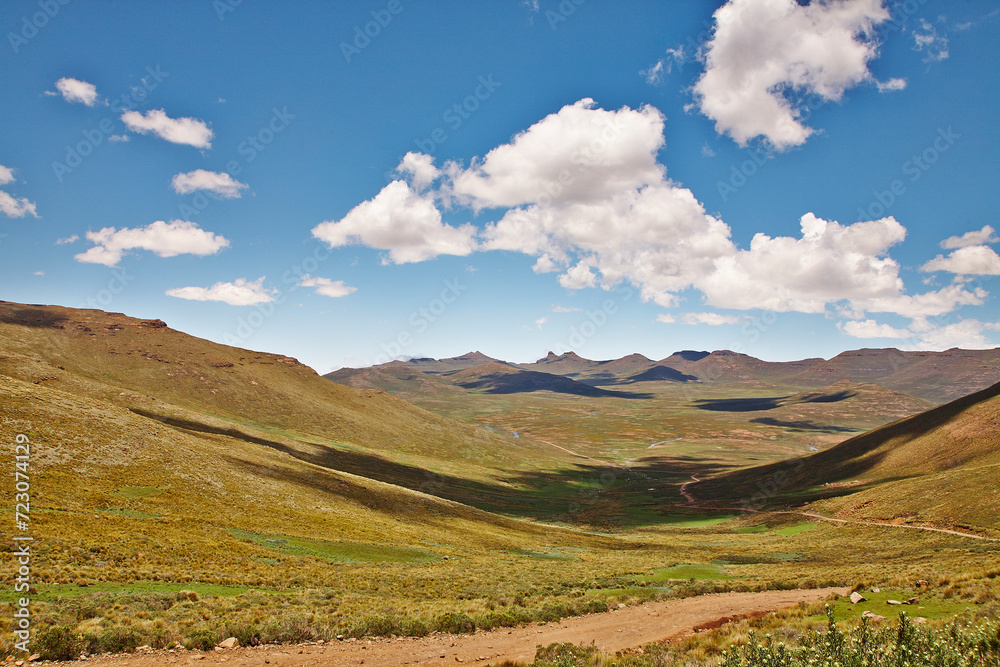 Fototapeta premium Reise nach Lesotho über den Sanipass, Drakensberge