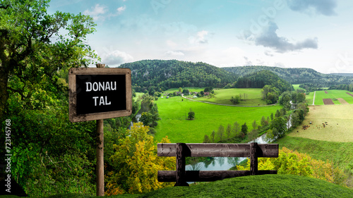 Ausblick aufs Donautal von einem Hügel