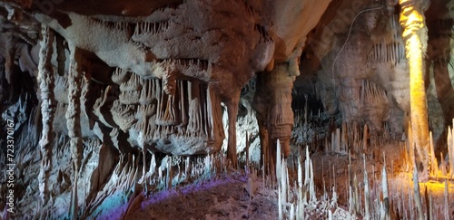 Canvas Print Stalactite cave