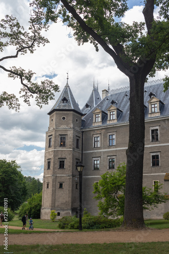 Obraz na płótnie Summer view of Gołuchów Castle (Zamek w Gołuchowie), Wielkopolska, Poland w salonie