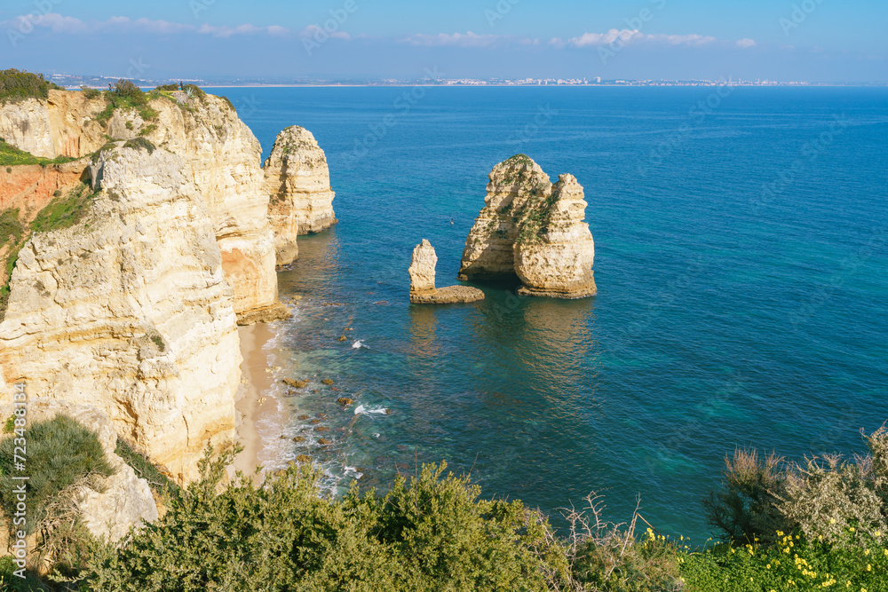 Fototapeta premium Incredible cliffs and rocks in Lagos, Algarve, Portugal
