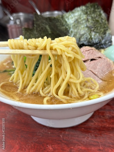 Canvas Print 豚骨醤油ラーメン　家系ラーメンのリフトアップ
