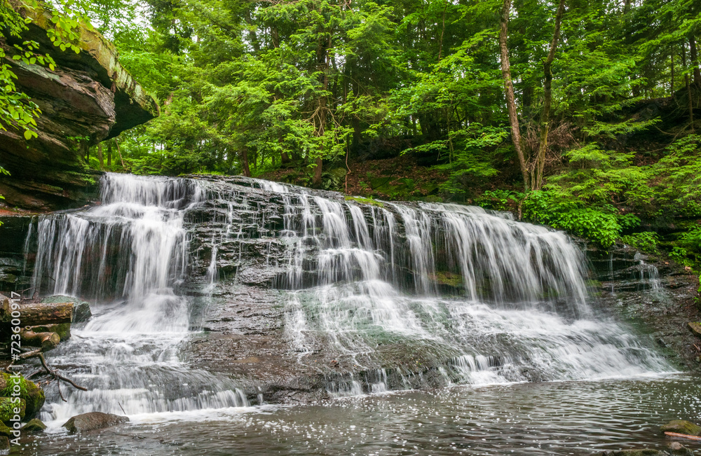 Fototapeta premium Springfield Falls in Mercer County, PA