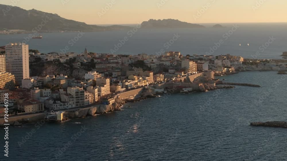 Vue aérienne de Marseille, Corniche Kennedy, Vallon des Auffres et Endoume Vue aérienne de Marseille, Corniche Kennedy, Vallon des Auffres et Endoume