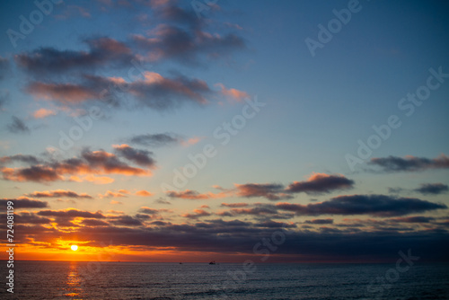 Fototapeta Naklejka Na Ścianę i Meble -  Pacific Ocean Sunset