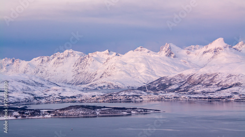 Blick auf die umliegenden Berge von Tromsö
