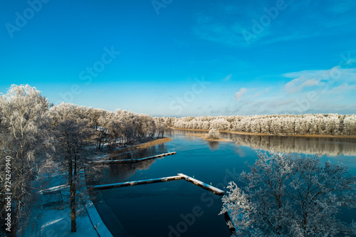 Fototapeta Naklejka Na Ścianę i Meble -  Jezioro Kisajno, zima, z drona