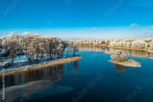 Jezioro Kisajno, zima, z drona © Artur