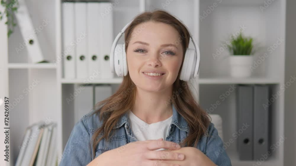 A remote educational session where a student studies the material and interacts with the teacher via a webcam. Remote work and study, where people respond positively to interactions, using video A remote educational session where a student studies the material and interacts with the teacher via a webcam. Remote work and study, where people respond positively to interactions, using video
