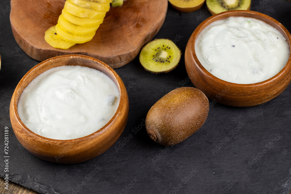 making creamy yogurt with kiwi fruit making creamy yogurt with kiwi fruit