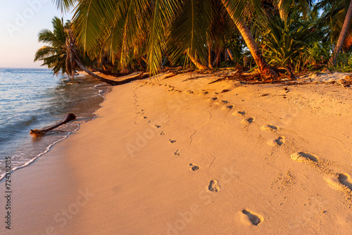 Footprints in the sand, ile aux nattes (Sainte Marie), Madagascar photo